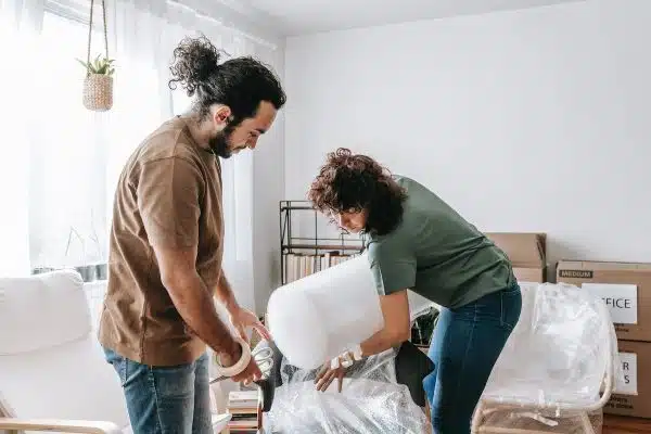 Les meilleures astuces pour organiser son tri et son downsizing avant un déménagement