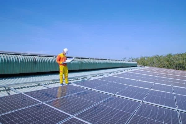 Découvrez les dernières tendances en rénovation énergétique pour réduire votre facture d’électricité