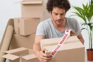 Les meilleures techniques pour emballer efficacement les objets fragiles lors d’un déménagement