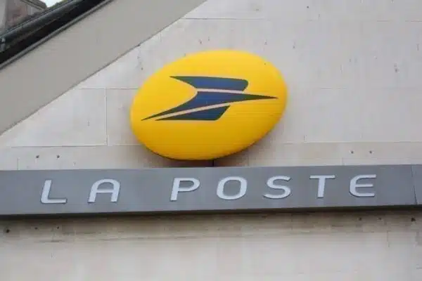 Quand faire changement adresse avec LA POSTE ?